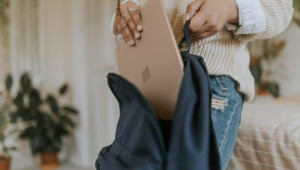 Peony Pattern Laptop Bag