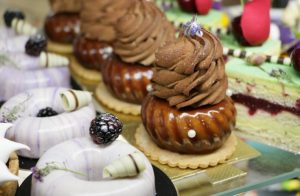 Sweetie Surprise Cake with Hidden Sweeties