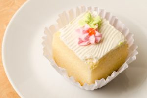 Vanilla Fruit Cream Cake