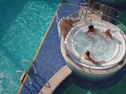 hot tub on the thames