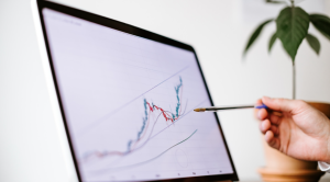 Strategies for Selecting the Right Dividend Stock