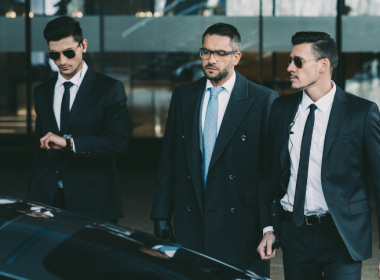 how to become a bodyguard