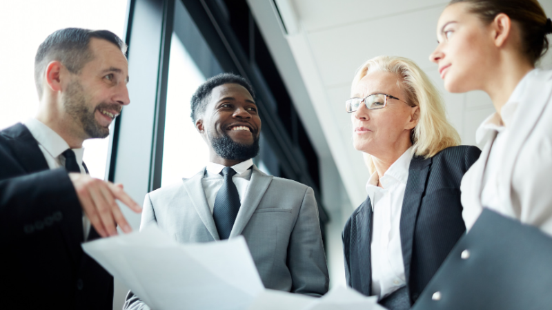 how to become a broker