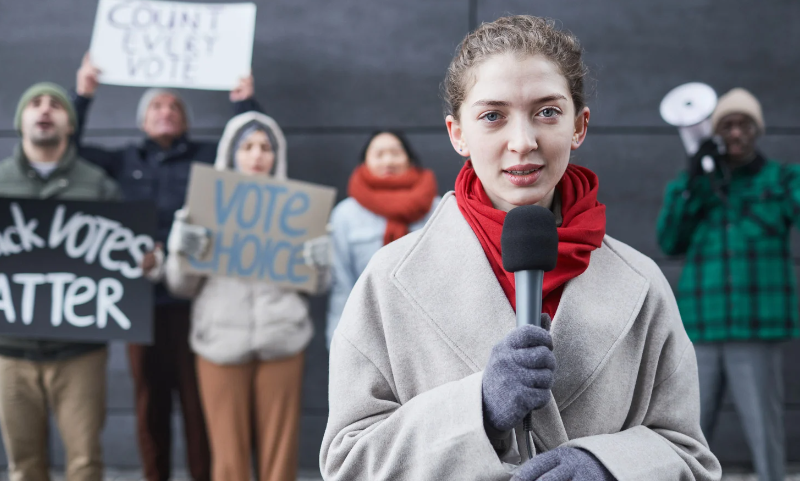 how to become a journalist