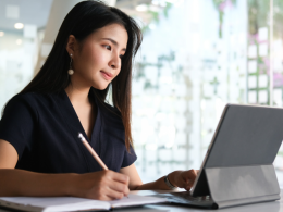 how to become a personal assistant