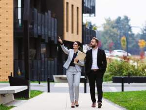 A Guide to Understanding Royal Mail Small Parcel Size - London Local News