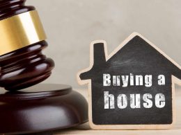 buying a house at auction
