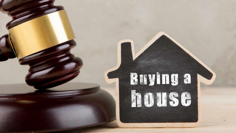 buying a house at auction