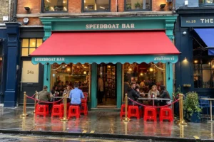 Speedboat Bar