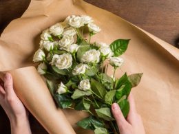 Can White Roses Express Apologies or Reconciliation in Love?