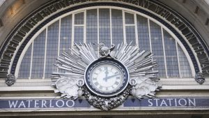 Meet Under the Iconic Waterloo Clock