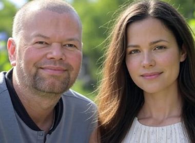 Raymond Van Barneveld New Wife
