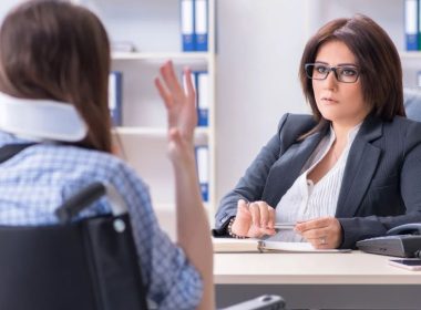 When to Seek Legal Advice After an Injury?