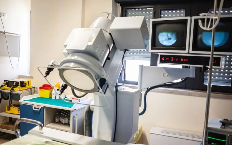 Comparing ESWL and PCNL Procedures for Kidney Stones