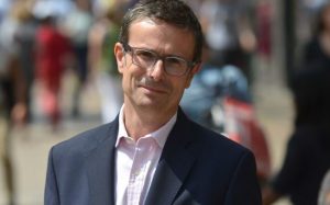 How Did Robert Peston Cope With His Reactive Arthritis Diagnosis?