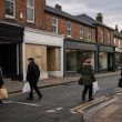 uk high street clothing store closure