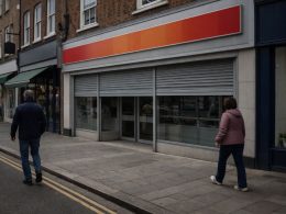 iceland store closures